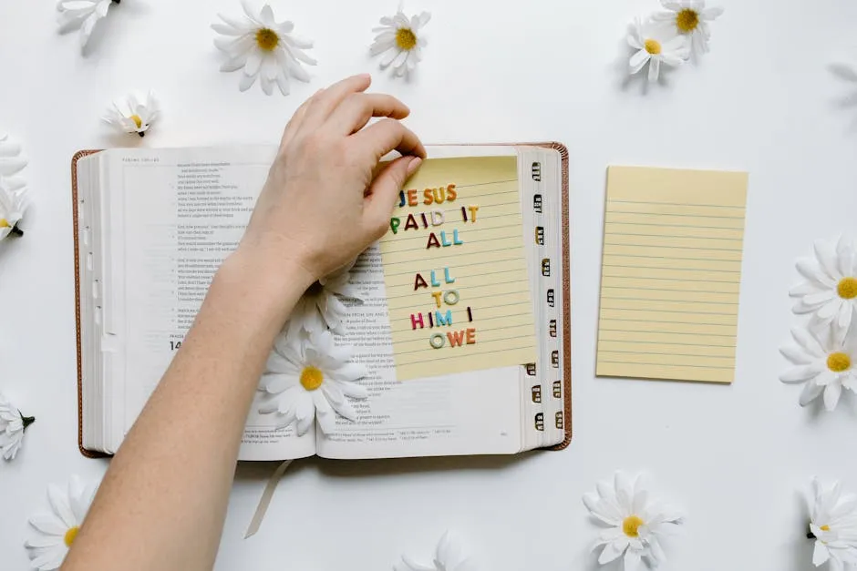 Lettering à Mão no Scrapbook: Truques para Deixar Títulos Incríveis